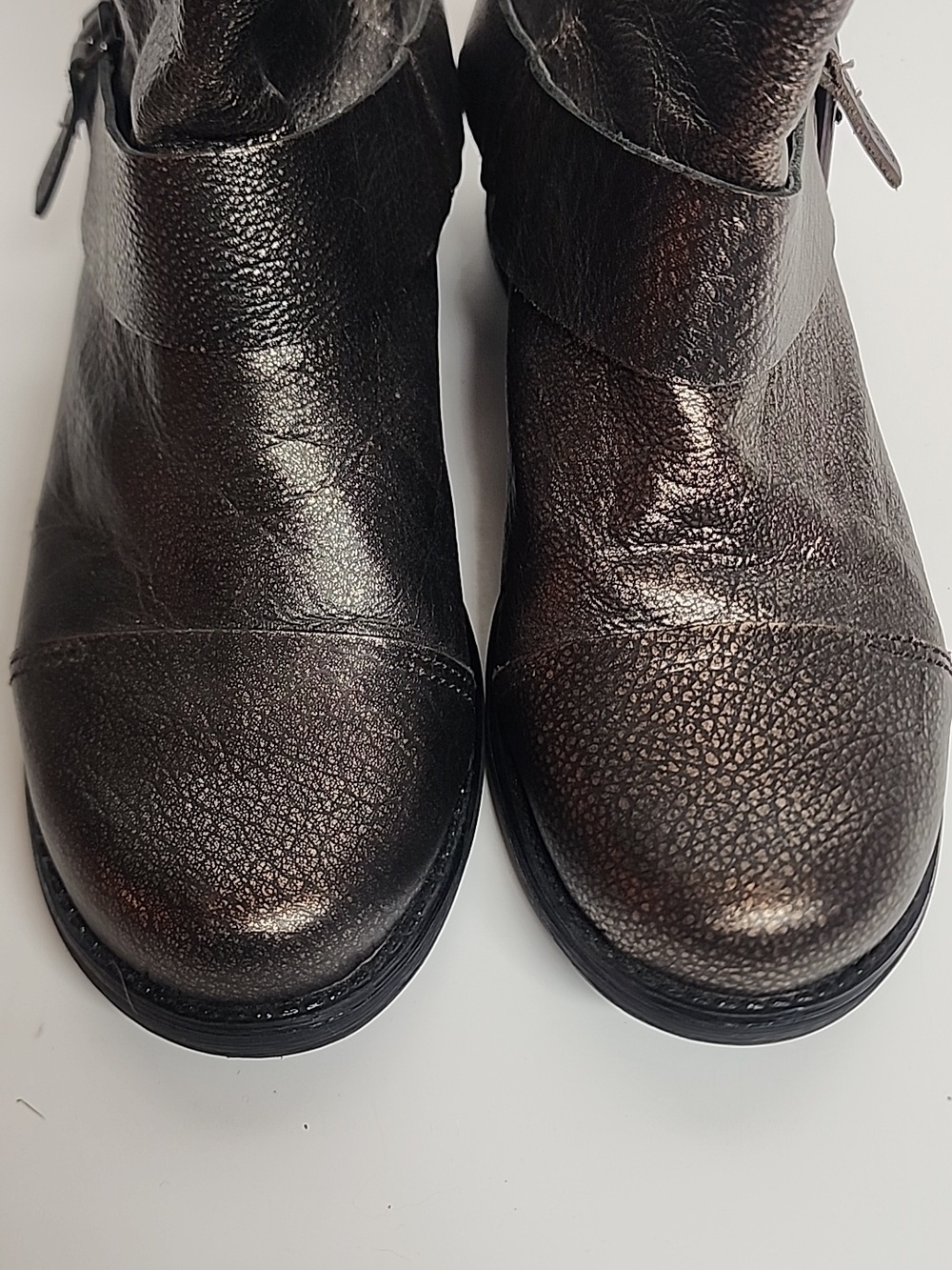 Kenneth Cole Reaction Metallic Bronze Buckle Ankle Boots Size 8.5 Moto Biker - Picture 12 of 13